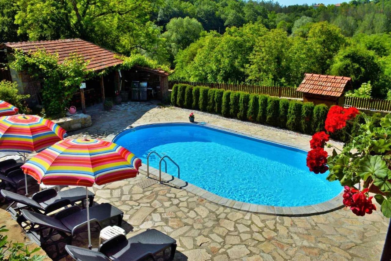 Къща Край Реката/ House By The River Vetrintsi Exterior photo